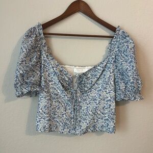 ASTR the Label Blue and White Floral Blouse